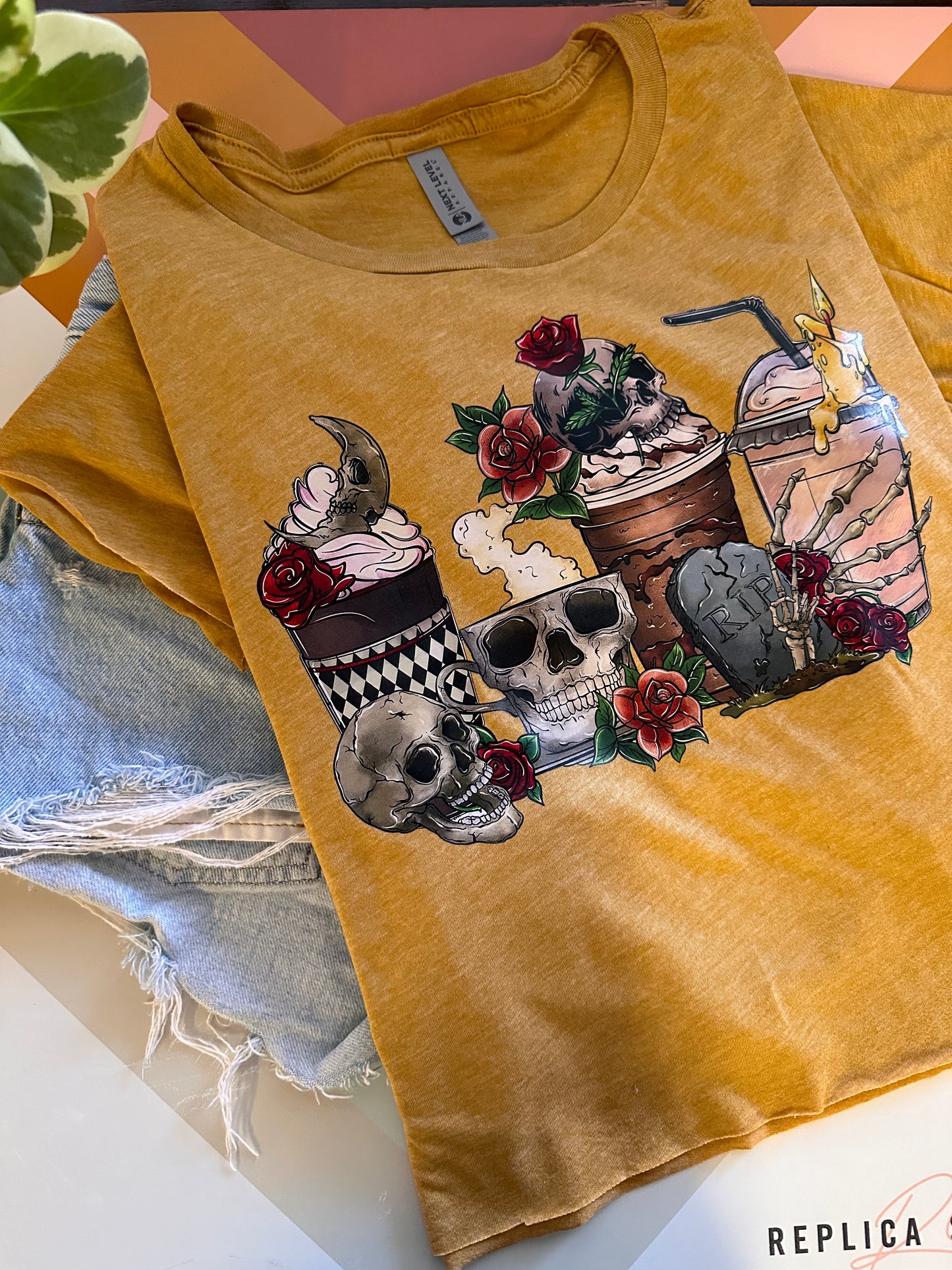 Skulls & coffe tee